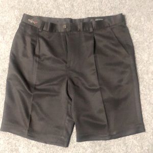Greg Norman men’s golf shorts